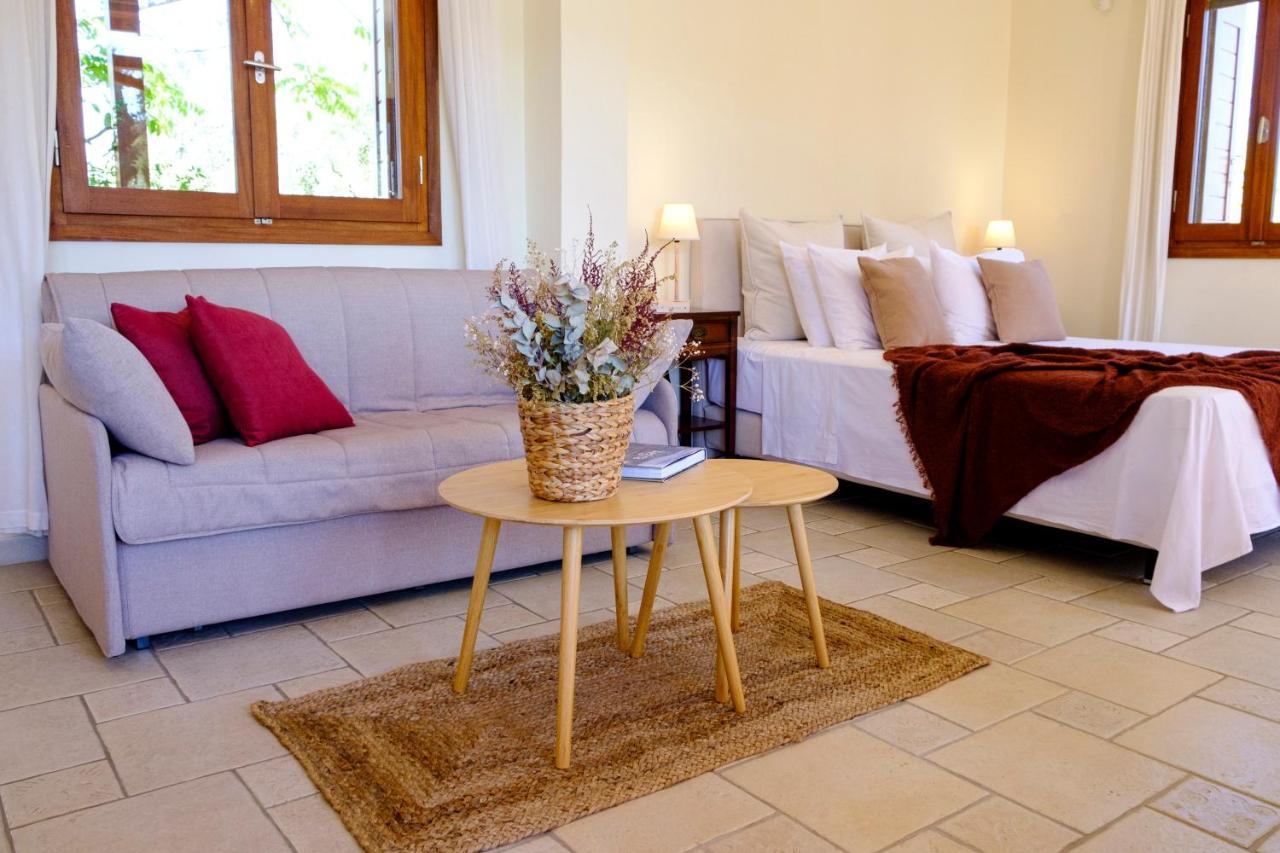 Pyrgos Ralli Estate Guesthouse Aegina ภายนอก รูปภาพ