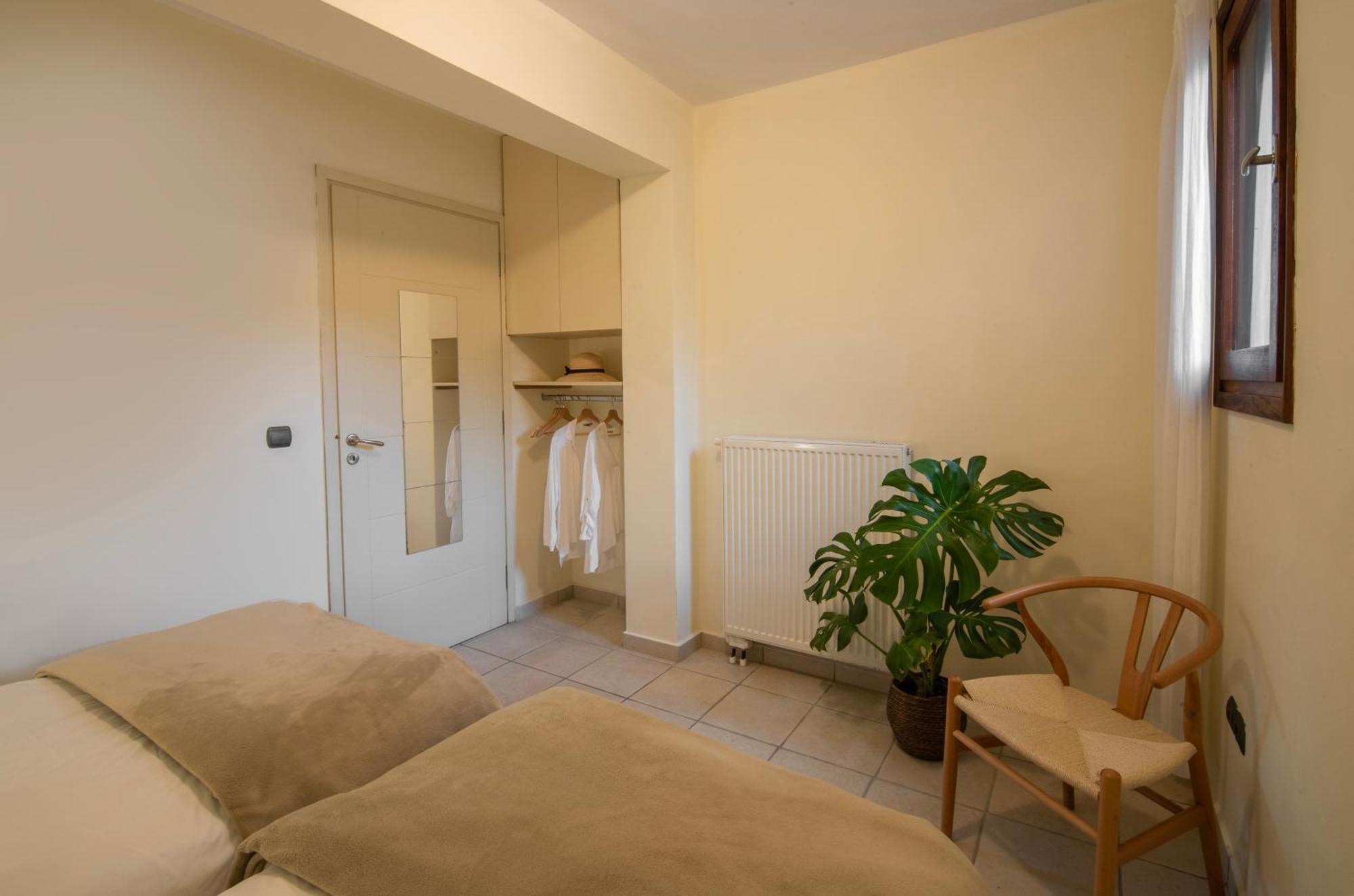 Pyrgos Ralli Estate Guesthouse Aegina ภายนอก รูปภาพ