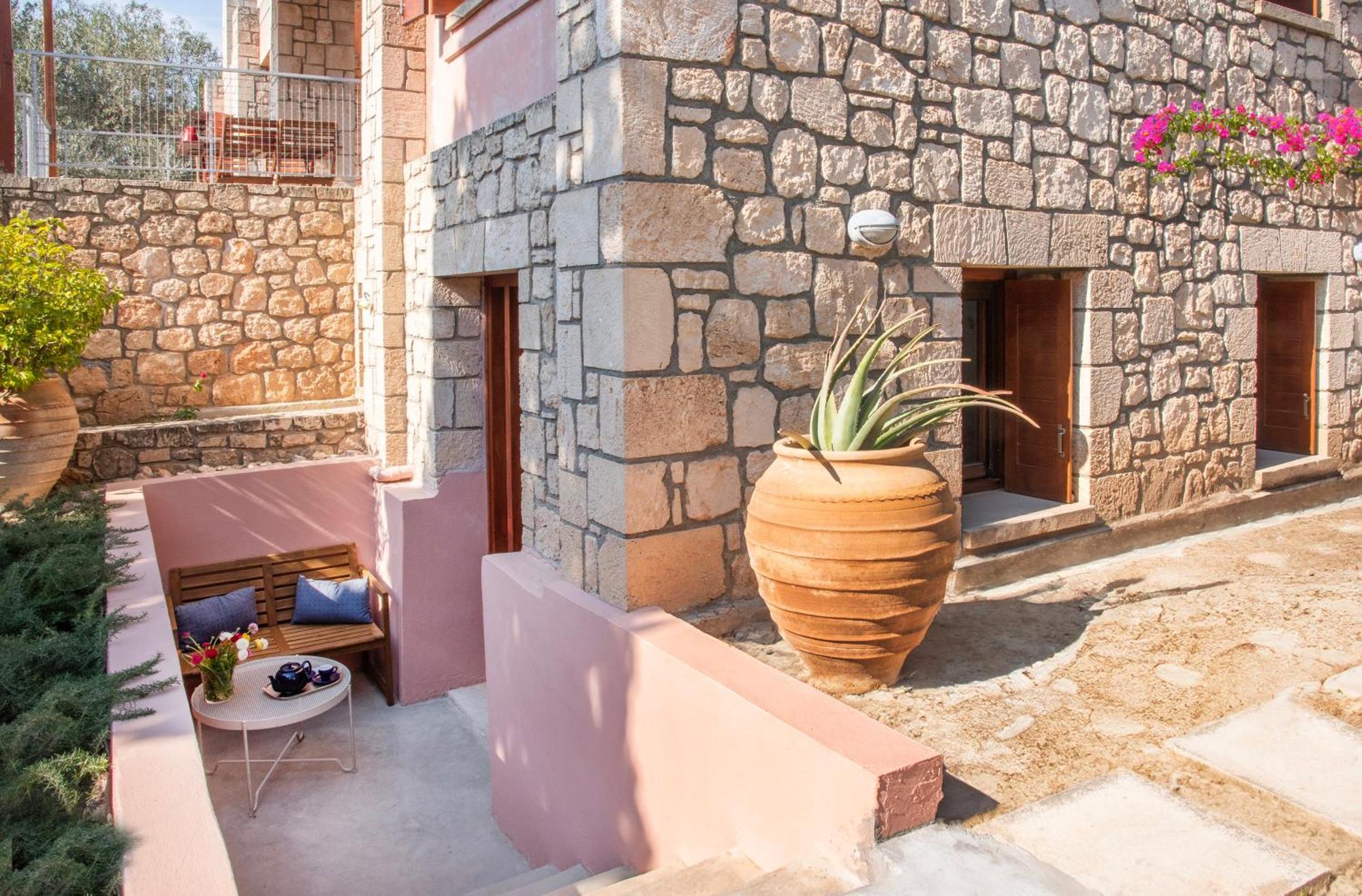 Pyrgos Ralli Estate Guesthouse Aegina ภายนอก รูปภาพ