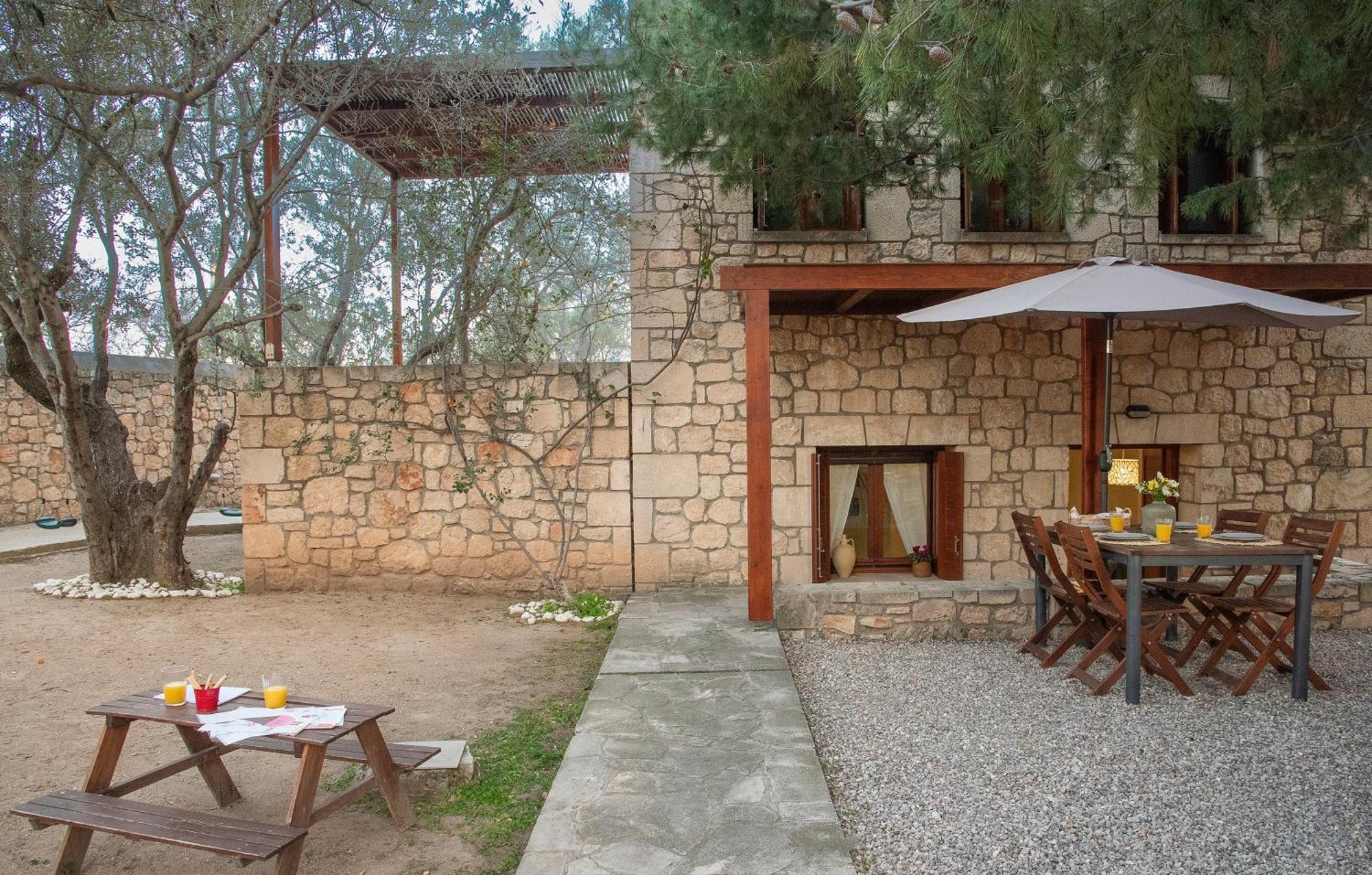 Pyrgos Ralli Estate Guesthouse Aegina ภายนอก รูปภาพ