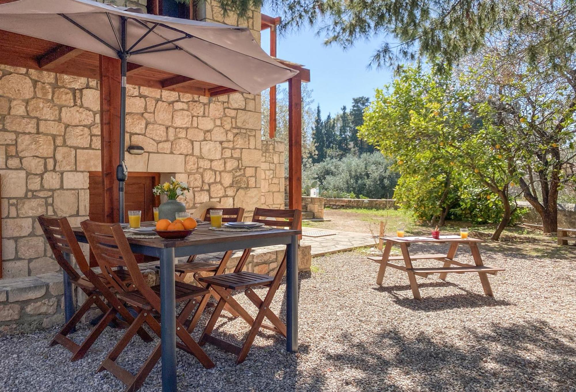 Pyrgos Ralli Estate Guesthouse Aegina ภายนอก รูปภาพ