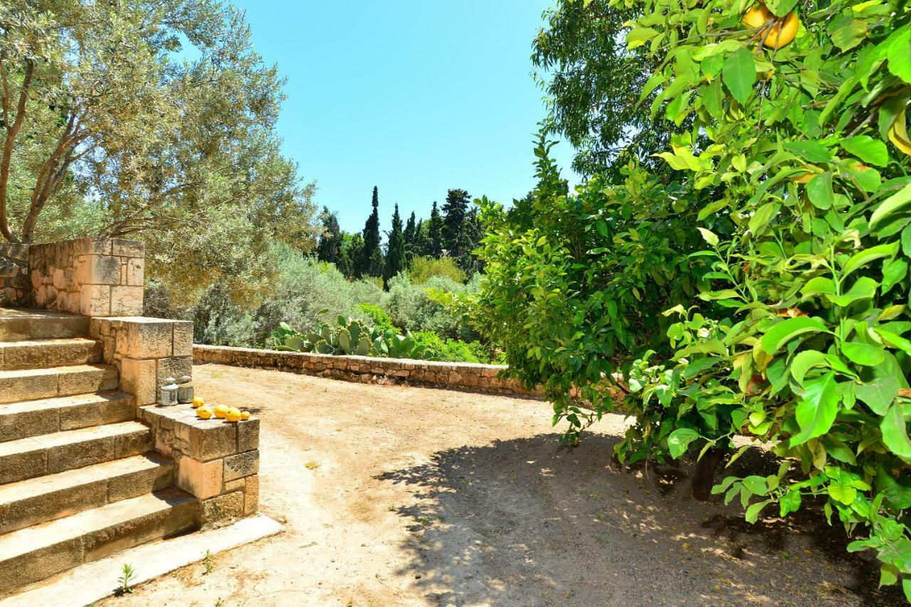 Pyrgos Ralli Estate Guesthouse Aegina ภายนอก รูปภาพ